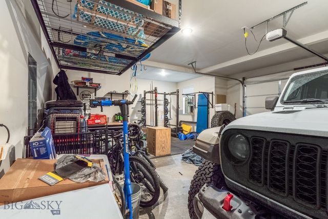 1516 Deadwood Loop, Belgrade, MT 59714