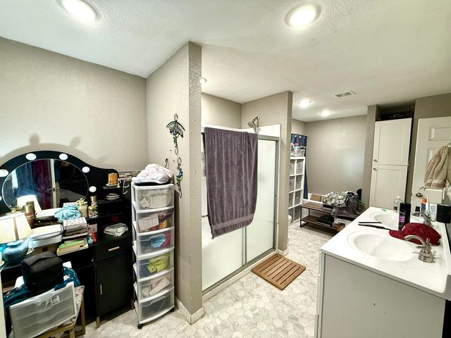 910 W Rita, Wichita, KS 67213