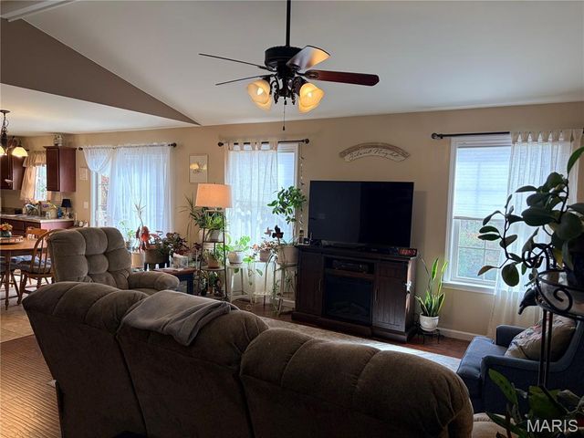 316 Holtgrewe Farms Loop, Washington, MO 63090