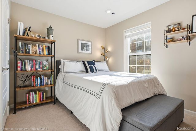 230 Sydney Court S, Plymouth, MI 48170