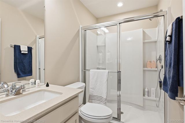 230 Sydney Court S, Plymouth, MI 48170