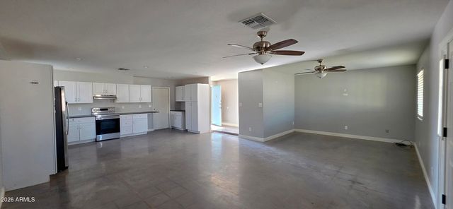 18209 N 7TH Drive, Phoenix, AZ 85023