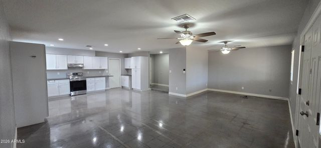 18209 N 7TH Drive, Phoenix, AZ 85023