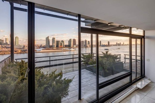 23 Beekman Place, New York City, NY 10022