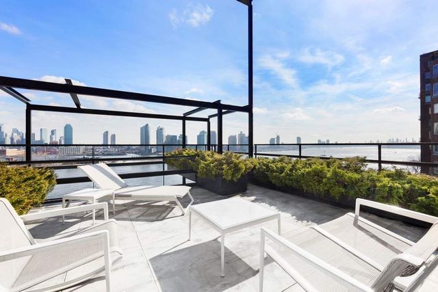 23 Beekman Place, New York City, NY 10022