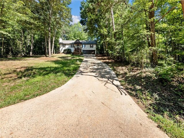 3930 Pine Tree Lane, Gainesville, GA 30501