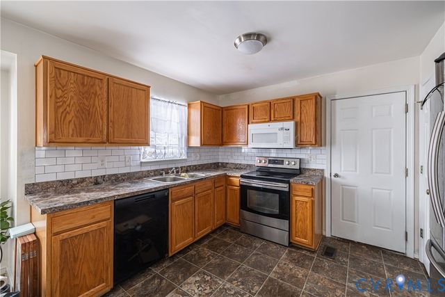 6711 Gills Gate Dr, Chesterfield, VA 23832