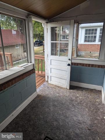 2353 LITTLE GEORGETOWN RD, Hedgesville, WV 25427