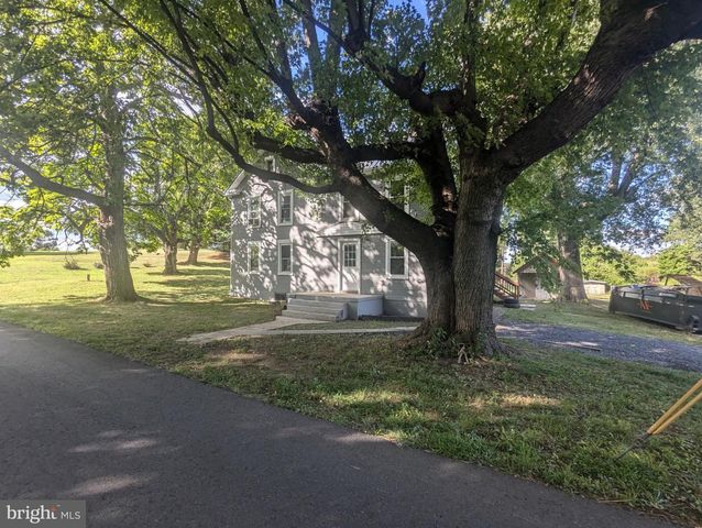 2353 LITTLE GEORGETOWN RD, Hedgesville, WV 25427