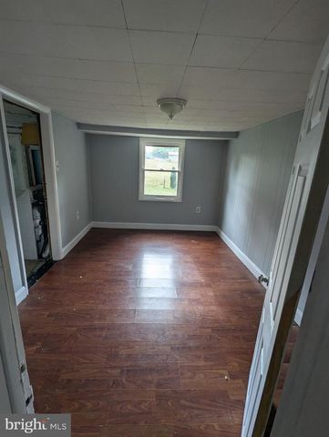 2353 LITTLE GEORGETOWN RD, Hedgesville, WV 25427