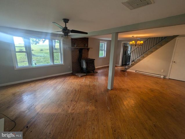 2353 LITTLE GEORGETOWN RD, Hedgesville, WV 25427