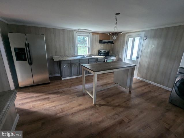 2353 LITTLE GEORGETOWN RD, Hedgesville, WV 25427