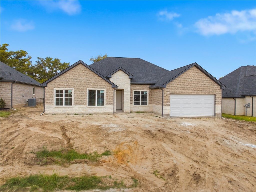 2004 Lola Lane, Bryan, TX 77807 — exterior