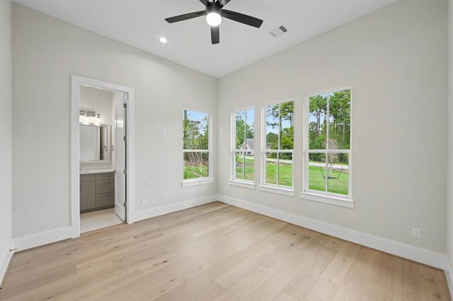 8958 Cedar Meadow Lane, Plantersville, TX 77363