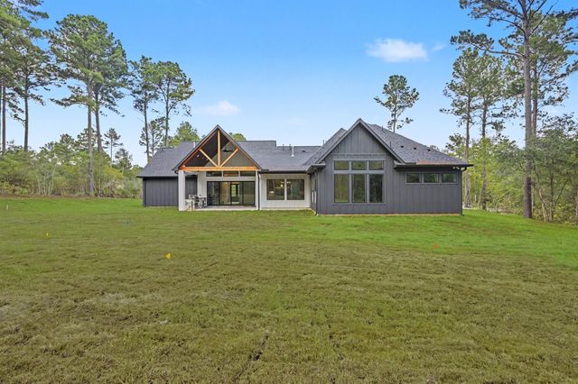 8958 Cedar Meadow Lane, Plantersville, TX 77363
