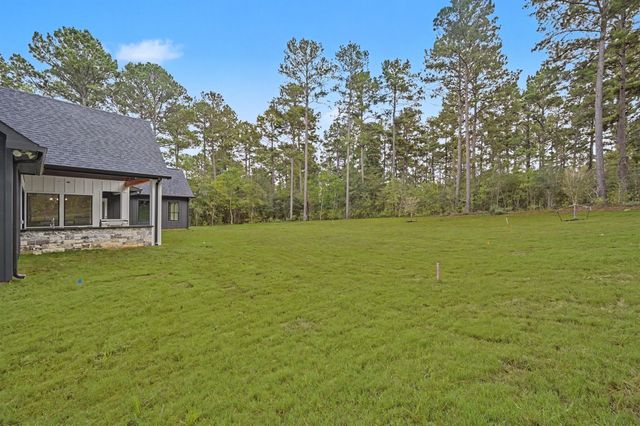 8958 Cedar Meadow Lane, Plantersville, TX 77363