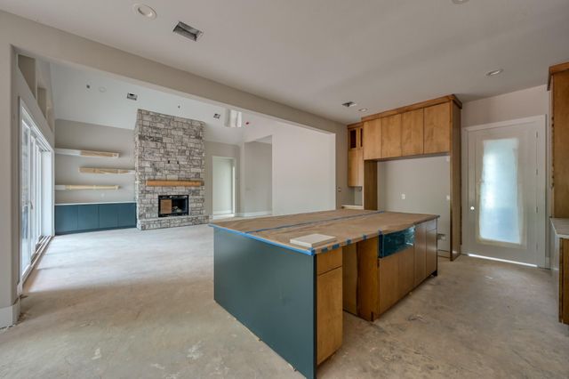 8958 Cedar Meadow Lane, Plantersville, TX 77363