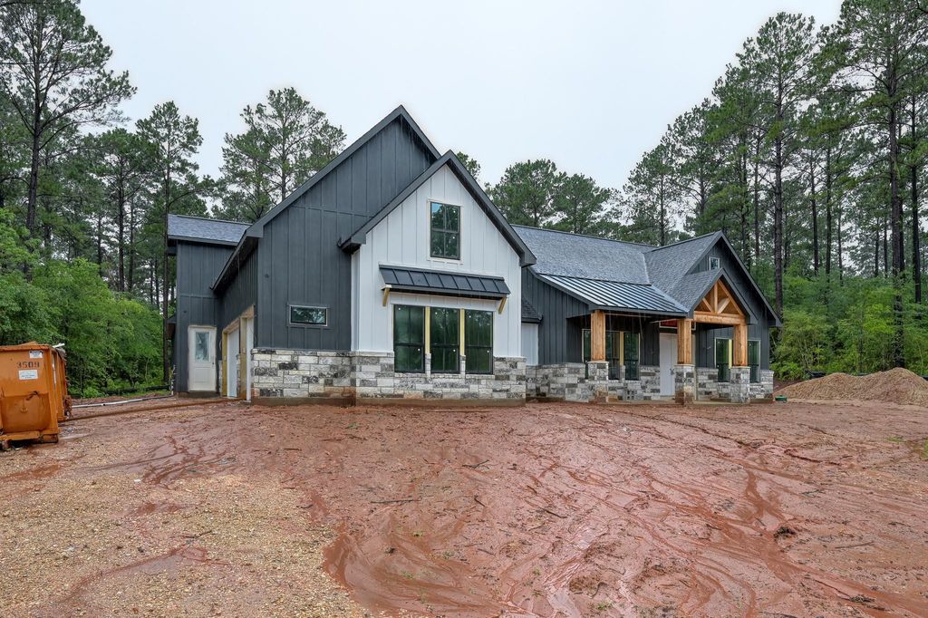 8958 Cedar Meadow Lane, Plantersville, TX 77363
