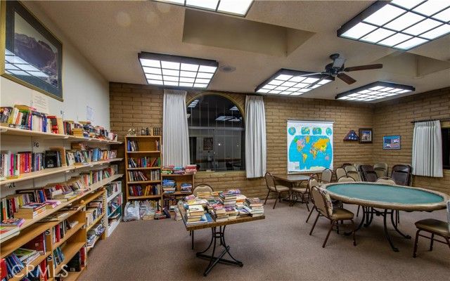 1525 W Oakland Avenue 72, Hemet, CA 92543