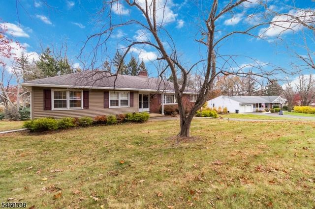 77 Sun Valley Way, Morris Plains Boro, NJ 07950