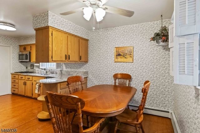 77 Sun Valley Way, Morris Plains Boro, NJ 07950
