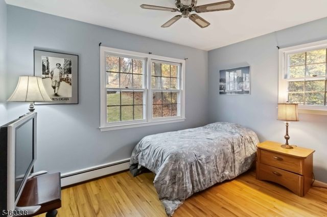 77 Sun Valley Way, Morris Plains Boro, NJ 07950
