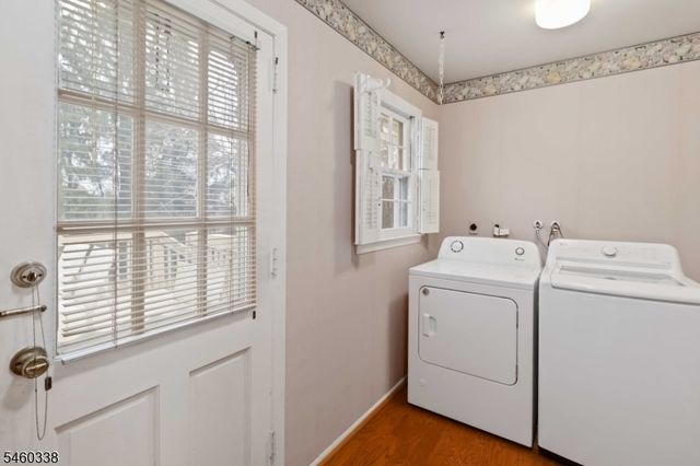 77 Sun Valley Way, Morris Plains Boro, NJ 07950