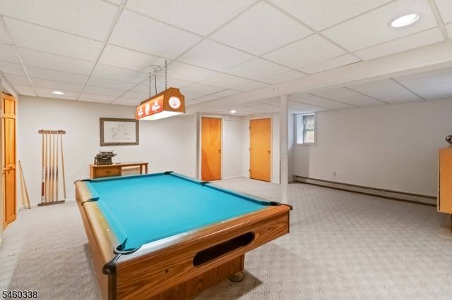 77 Sun Valley Way, Morris Plains Boro, NJ 07950