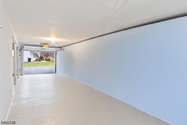 77 Sun Valley Way, Morris Plains Boro, NJ 07950