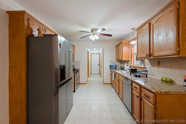 455 Whitetail Road, Kansas, OK 74347