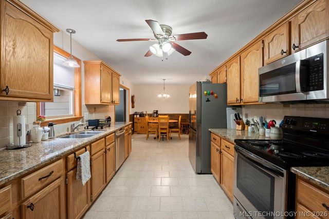 455 Whitetail Road, Kansas, OK 74347