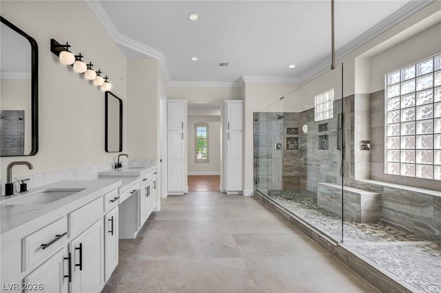 4754 Riva De Romanza Street, Las Vegas, NV 89135
