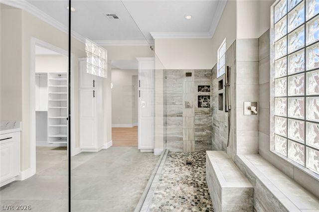 4754 Riva De Romanza Street, Las Vegas, NV 89135