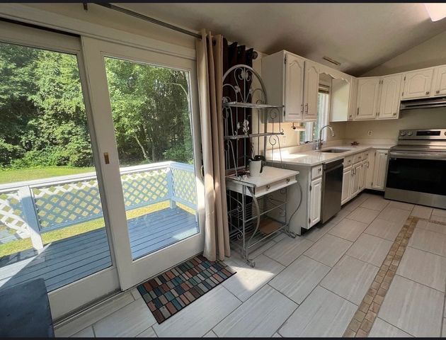 302 Old Post Road 302, Sharon, MA 02067