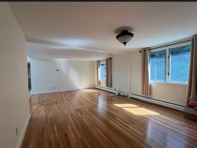 302 Old Post Road 302, Sharon, MA 02067