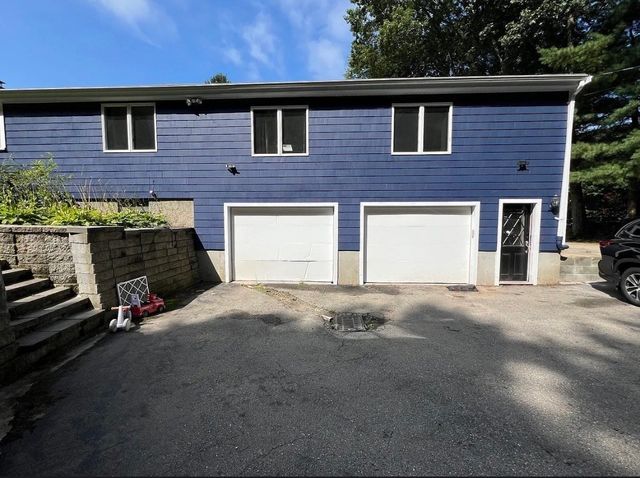 302 Old Post Road 302, Sharon, MA 02067