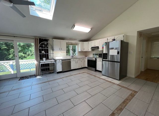 302 Old Post Road 302, Sharon, MA 02067