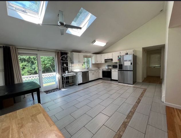 302 Old Post Road 302, Sharon, MA 02067