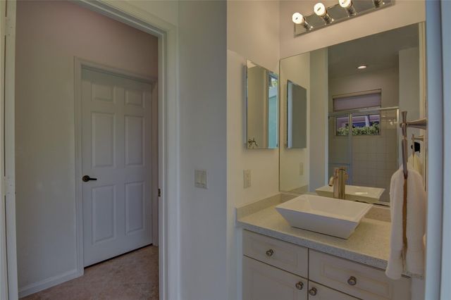 1125 E Waterside Cir, Weston, FL 33327