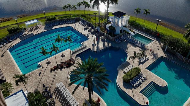 1125 E Waterside Cir, Weston, FL 33327