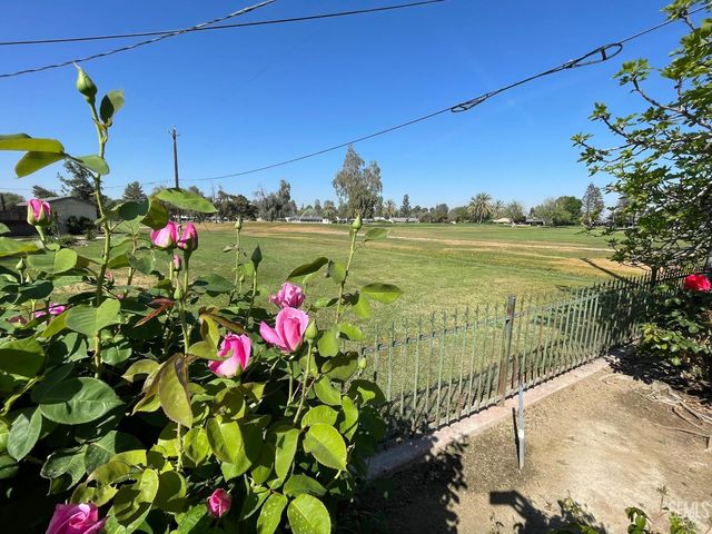 6212 Bel Aire Way, Bakersfield, CA 93309