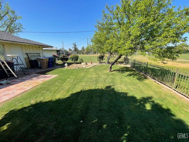 6212 Bel Aire Way, Bakersfield, CA 93309