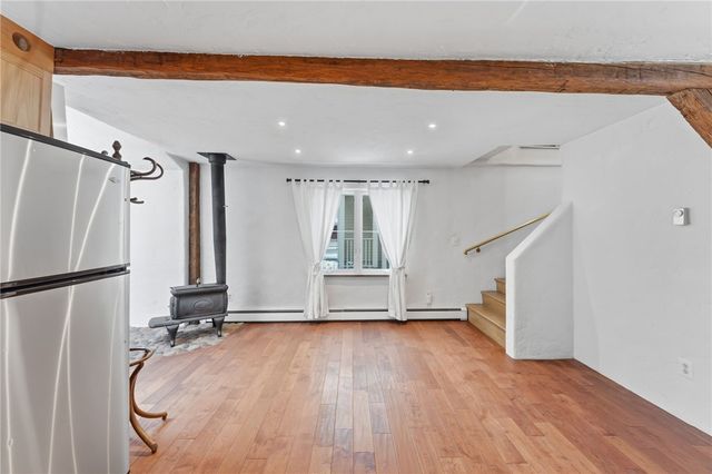 5 Bowser Court, Newport, RI 02840