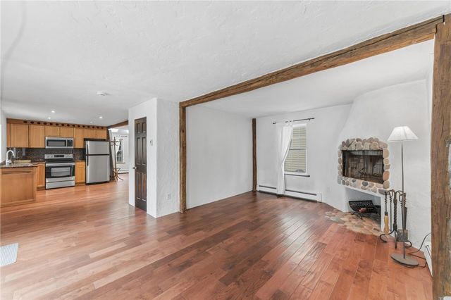 5 Bowser Court, Newport, RI 02840