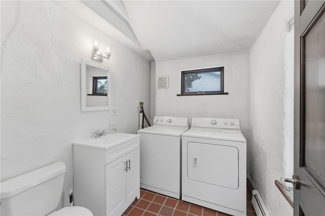 5 Bowser Court, Newport, RI 02840