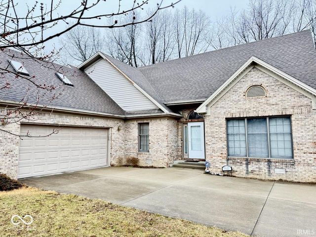5100 W Prairiewood Drive, Muncie, IN 47304