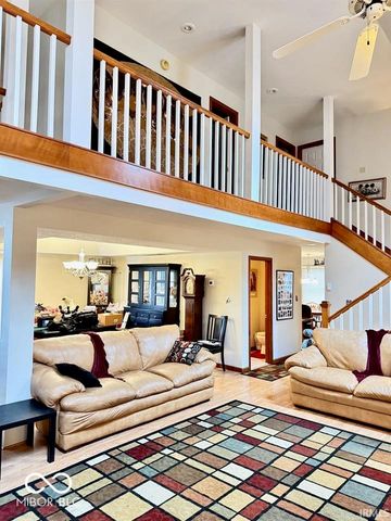 5100 W Prairiewood Drive, Muncie, IN 47304