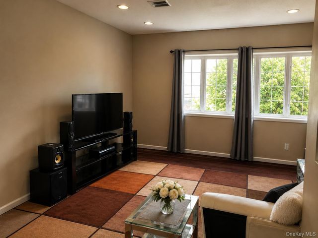 21924 141st Avenue, Laurelton, NY 11413