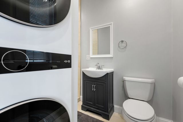 309 309-311 Sumner Street 2R, Boston, MA 02128