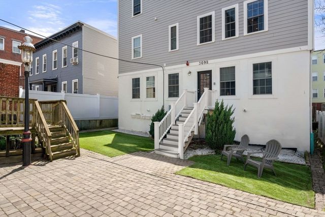 309 309-311 Sumner Street 2R, Boston, MA 02128